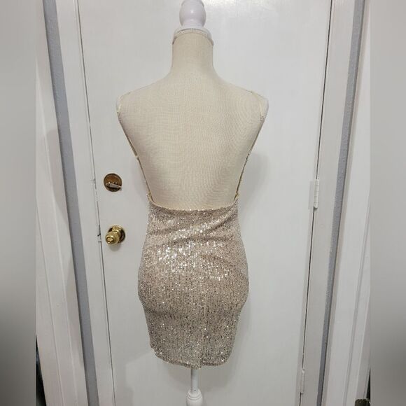 Light gold sequins mini dress - Picture 4 of 9